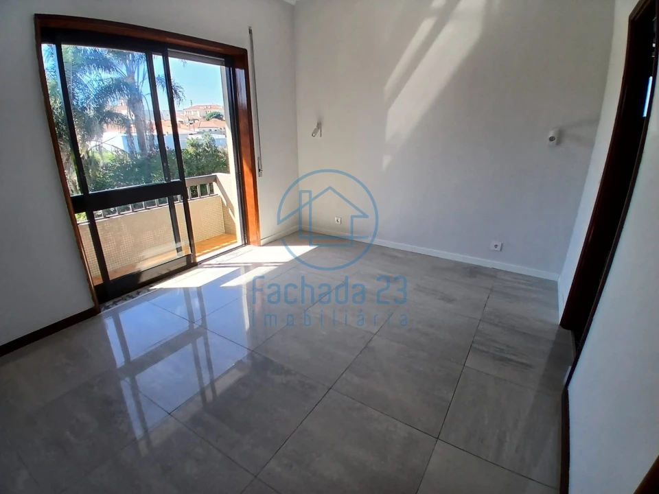 Apartamento T3 para Venda em Paços de Brandão Foto 18