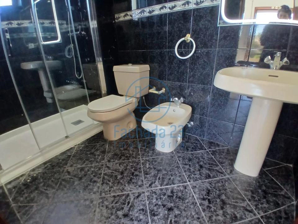 Apartamento T3 para Venda em Paços de Brandão Foto 21