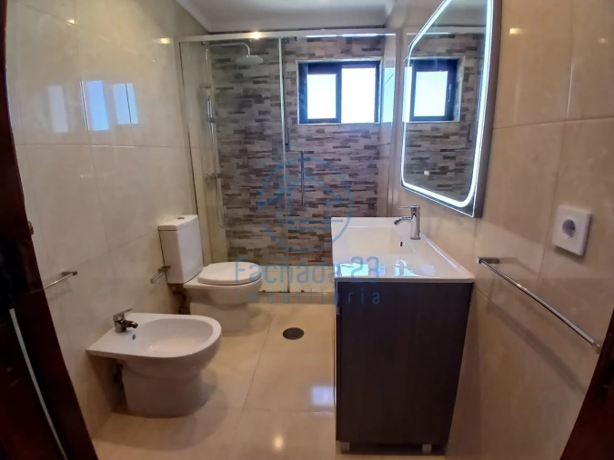 Apartamento T3 para Venda em Paços de Brandão Foto 15