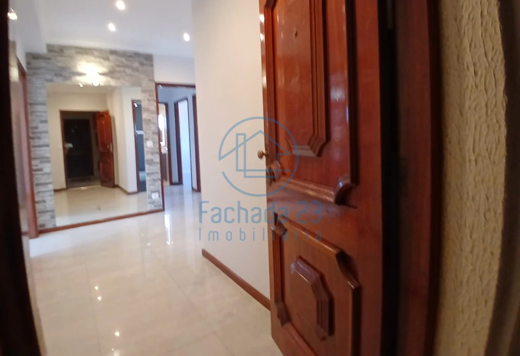 Apartamento T3 para Venda em Paços de Brandão Foto 16