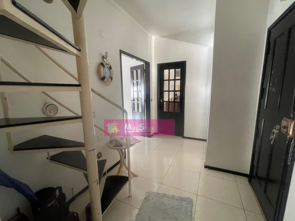 Apartamento T4 para Venda em São João Baptista Foto 2