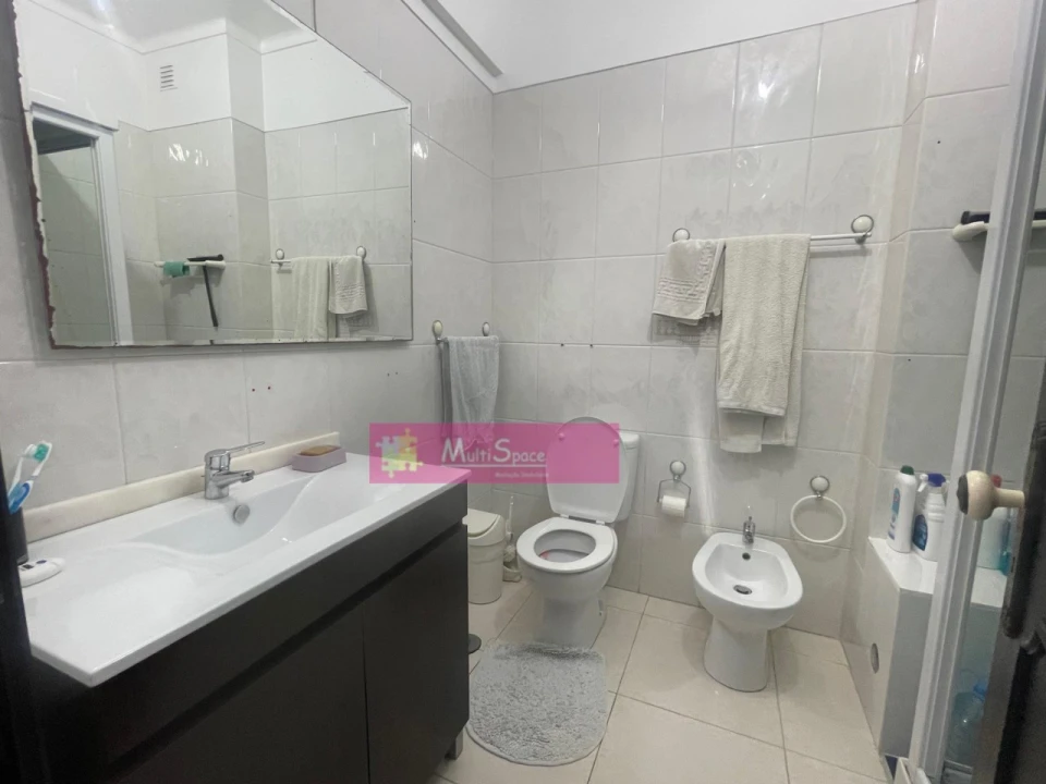 Apartamento T4 para Venda em São João Baptista Foto 9