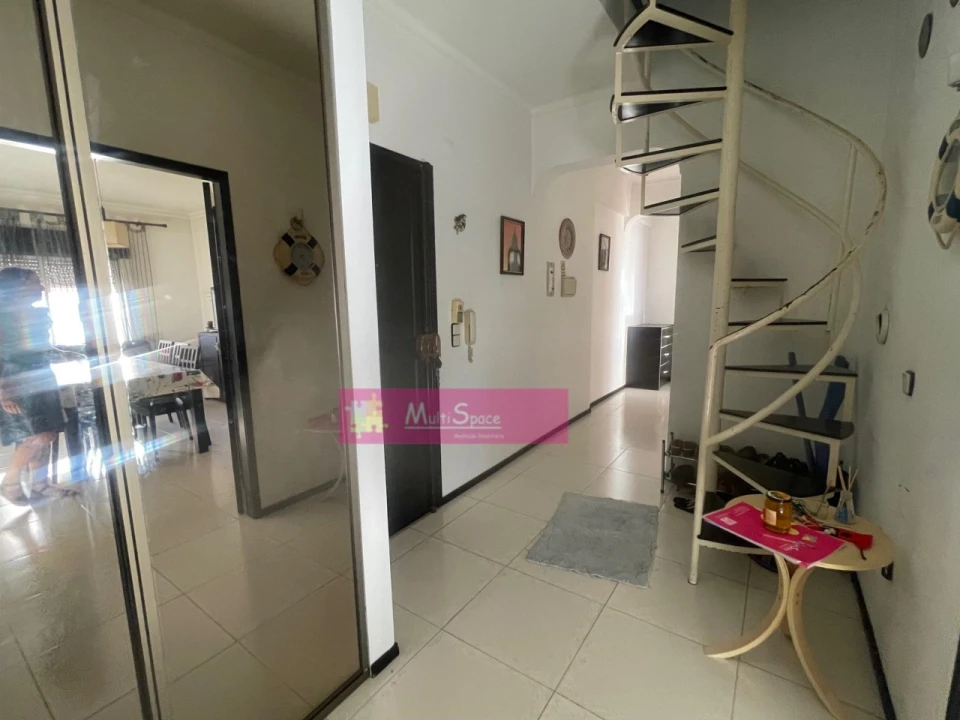 Apartamento T4 para Venda em São João Baptista Foto 13