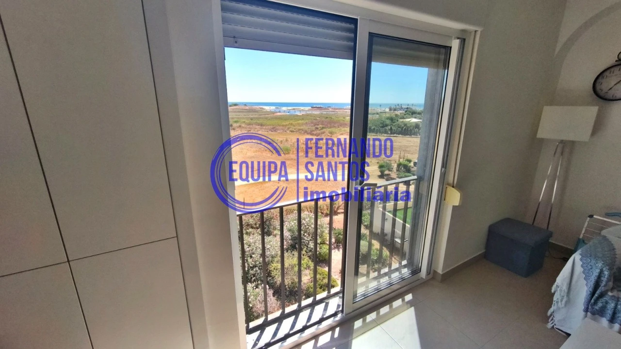 Apartamento T2 para Venda em Armação de Pera Foto 6