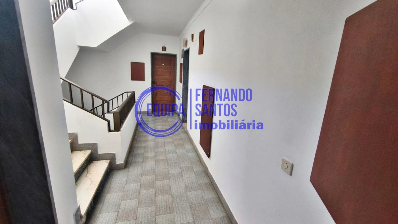Apartamento T2 para Venda em Armação de Pera Foto 19