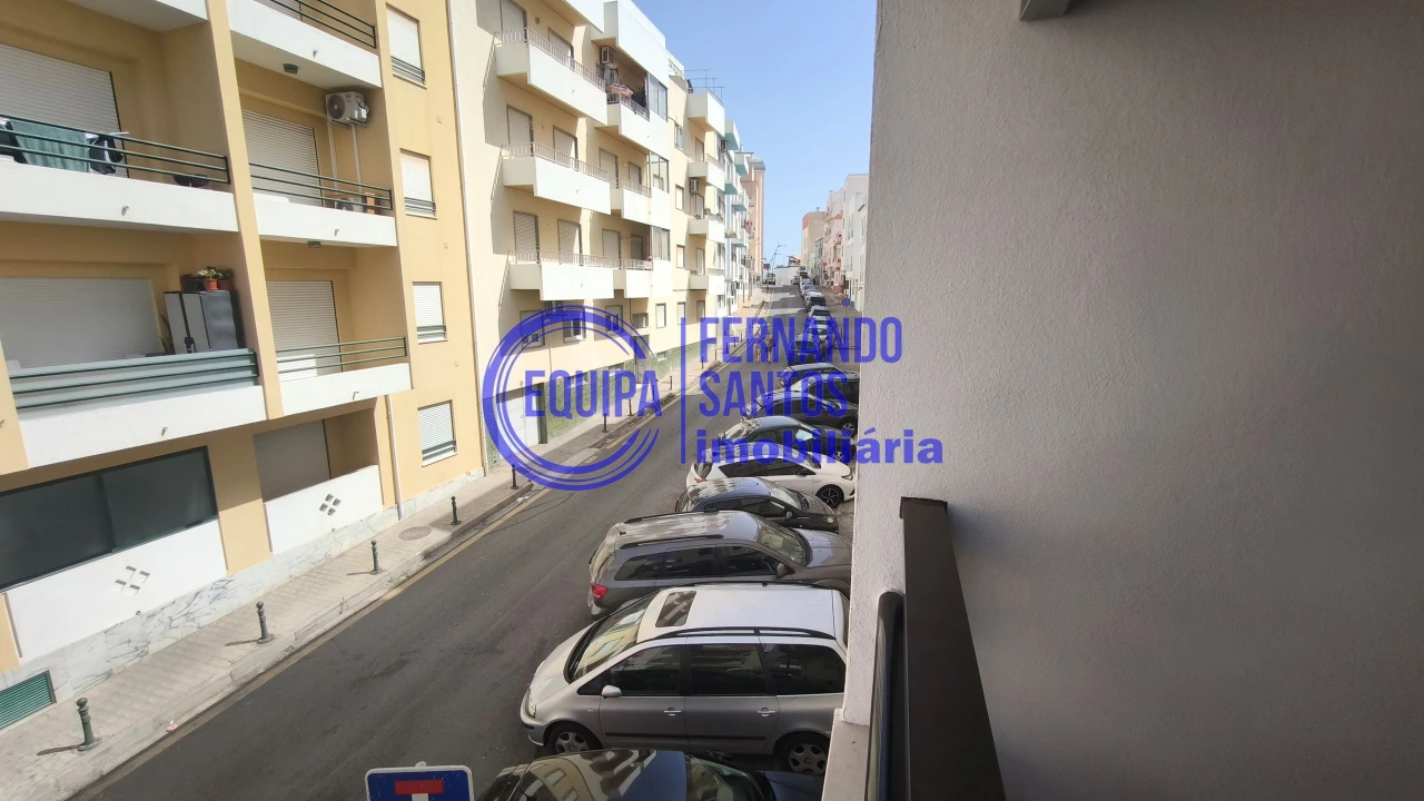 Apartamento T2 para Venda em Armação de Pera Foto 2