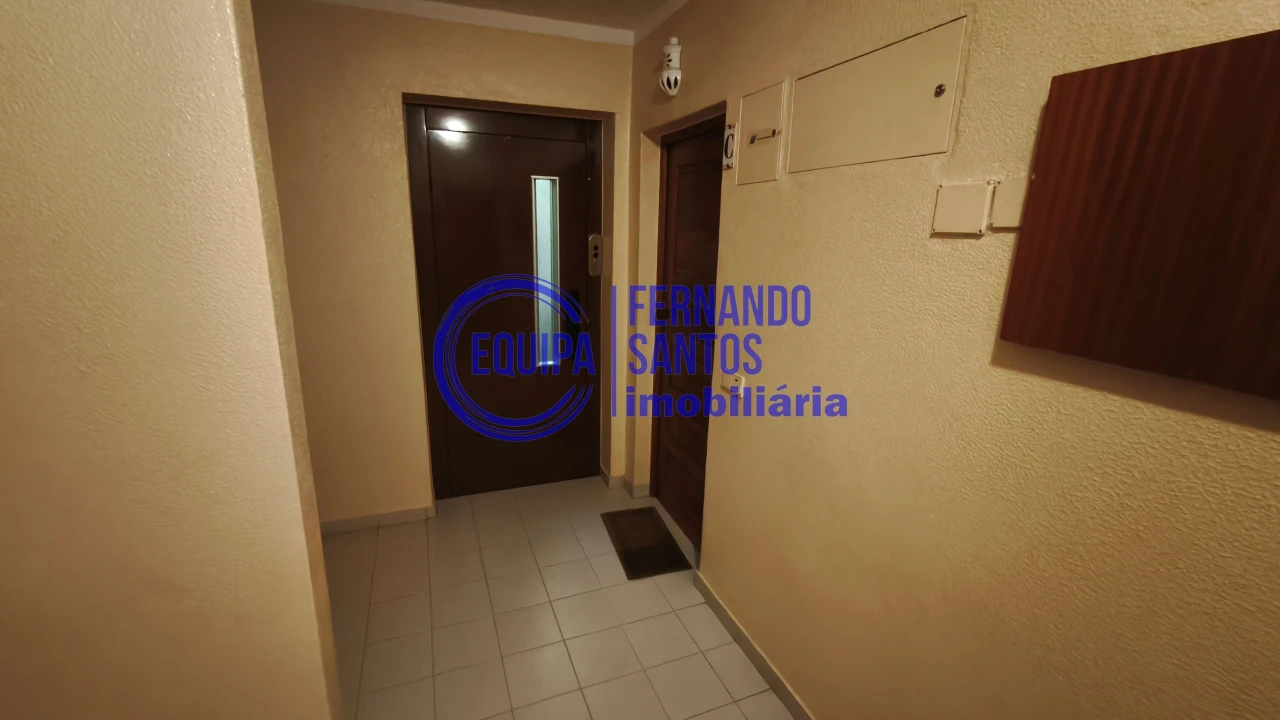 Apartamento T2 para Venda em Armação de Pera Foto 13