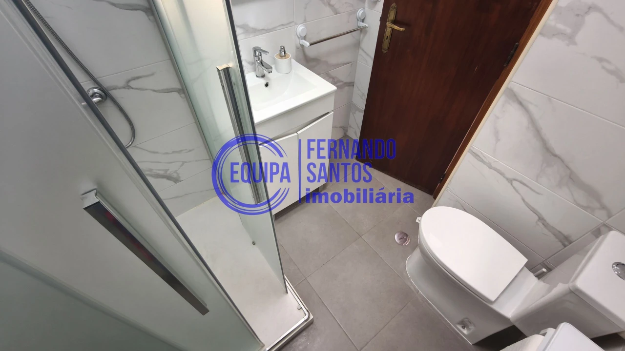 Apartamento T2 para Venda em Armação de Pera Foto 12