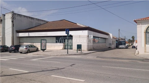 Prédio para Venda em Chamusca e Pinheiro Grande