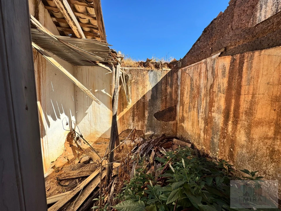 Quinta T3 para Venda em Alferce Foto 8