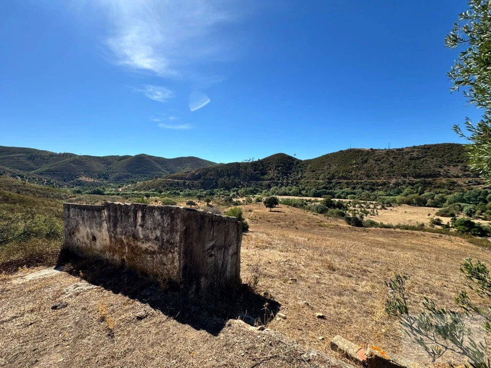 Quinta T3 para Venda em Alferce Foto 5