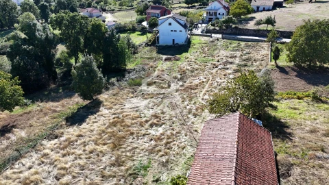 Moradia T4 para Venda em Cimo de Vila da Castanheira