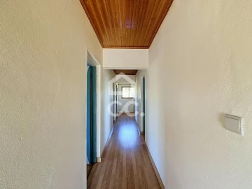 Moradia T4 para Venda em Cimo de Vila da Castanheira