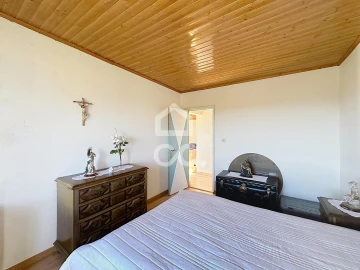 Moradia T4 para Venda em Cimo de Vila da Castanheira