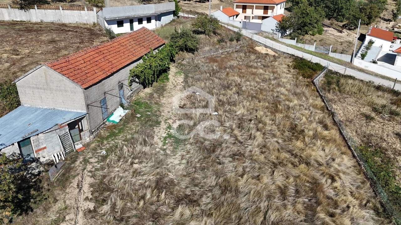 Moradia T4 para Venda em Cimo de Vila da Castanheira Foto 34
