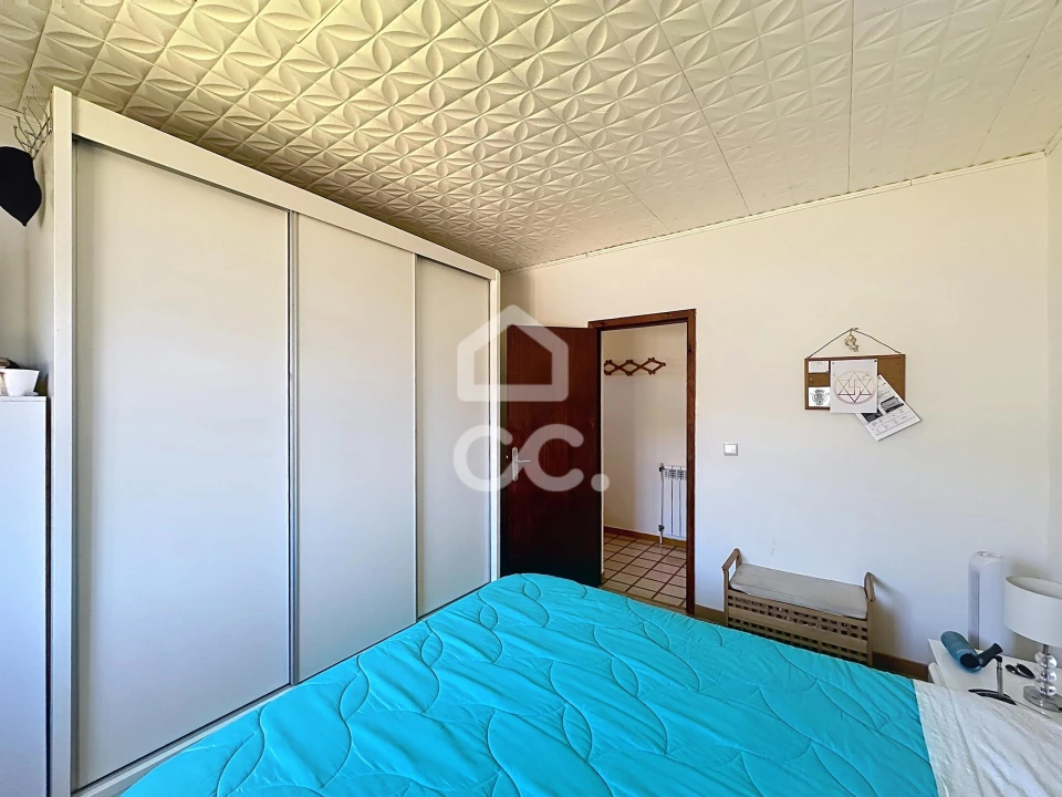Moradia T4 para Venda em Cimo de Vila da Castanheira Foto 12