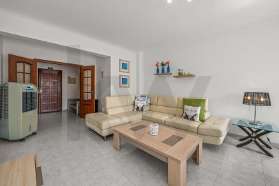 Apartamento T3 para Arrendamento férias em Lagos (São Sebastião e Santa Maria)