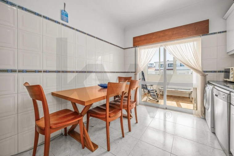Apartamento T3 para Arrendamento férias em Lagos (São Sebastião e Santa Maria) Foto 11