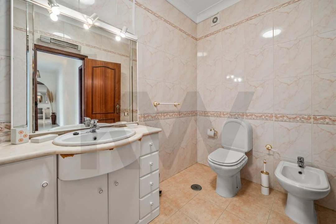 Apartamento T3 para Arrendamento férias em Lagos (São Sebastião e Santa Maria) Foto 24