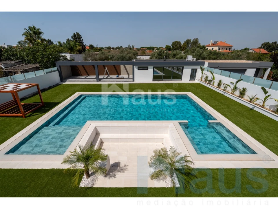 Moradia T6 para Venda em Palmela Foto 37