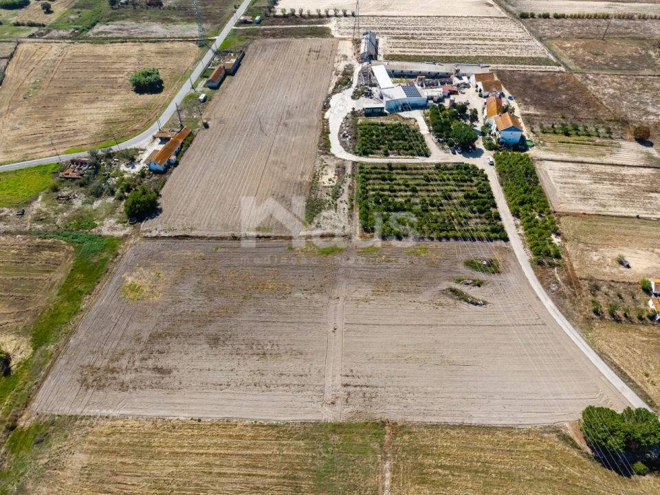 Quinta T4 para Venda em Atalaia e Alto Estanqueiro-Jardia Foto 1