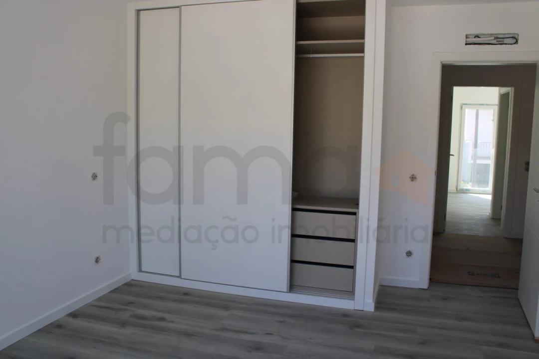 Moradia T3 para Venda em São Domingos de Rana Foto 10