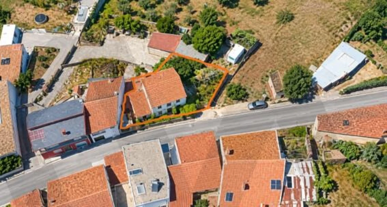 Moradia T2 para Venda em Eiras e São Paulo de Frades Foto 5