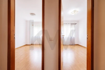 Apartamento T2 para Venda em Nossa Senhora do Pópulo, Coto e São Gregório