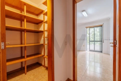 Apartamento T2 para Venda em Nossa Senhora do Pópulo, Coto e São Gregório