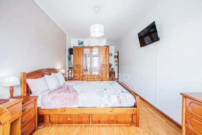 Apartamento T3 para Venda em Massamá e Monte Abraão