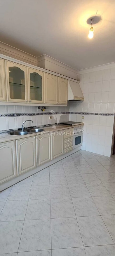 Apartamento T2 para Venda em Algueirão-Mem Martins