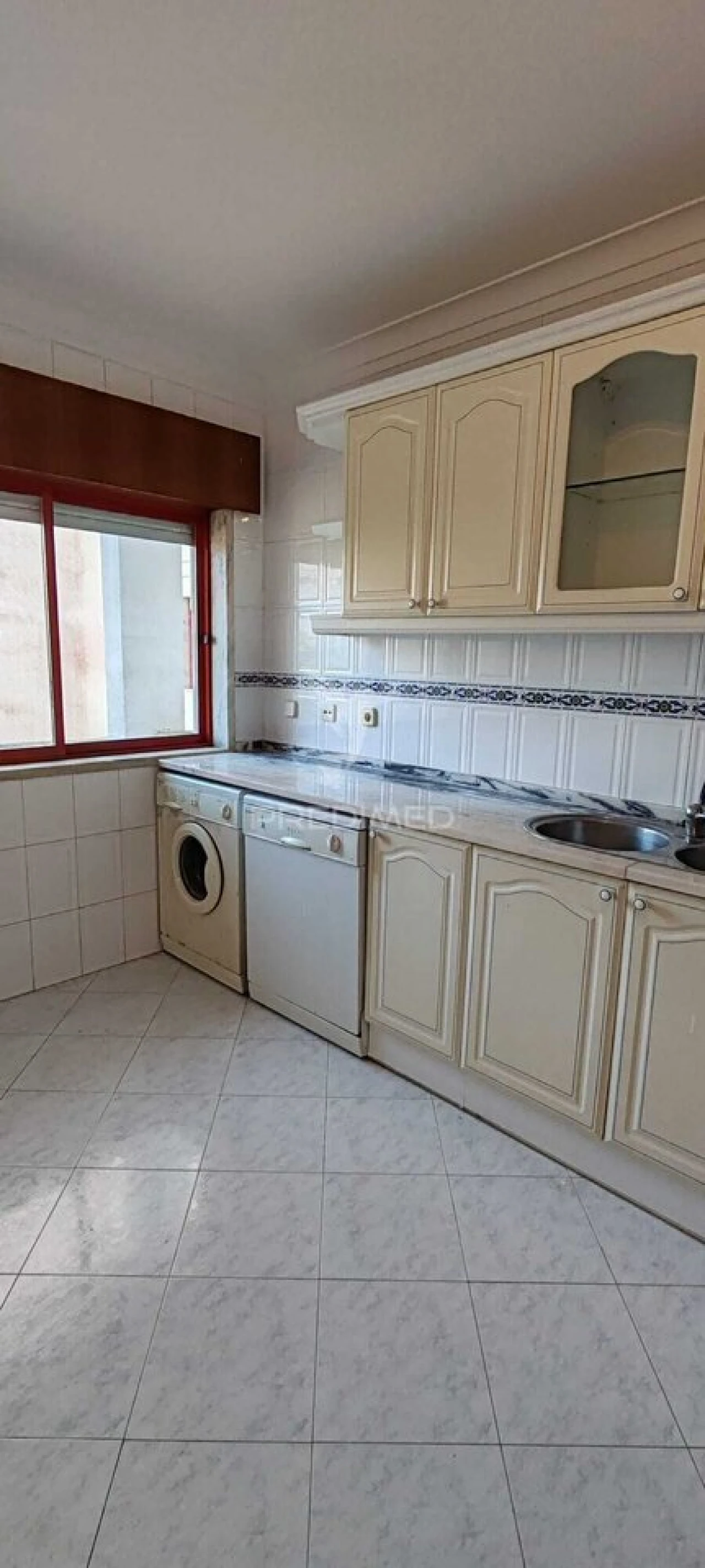 Apartamento T2 para Venda em Algueirão-Mem Martins Foto 23