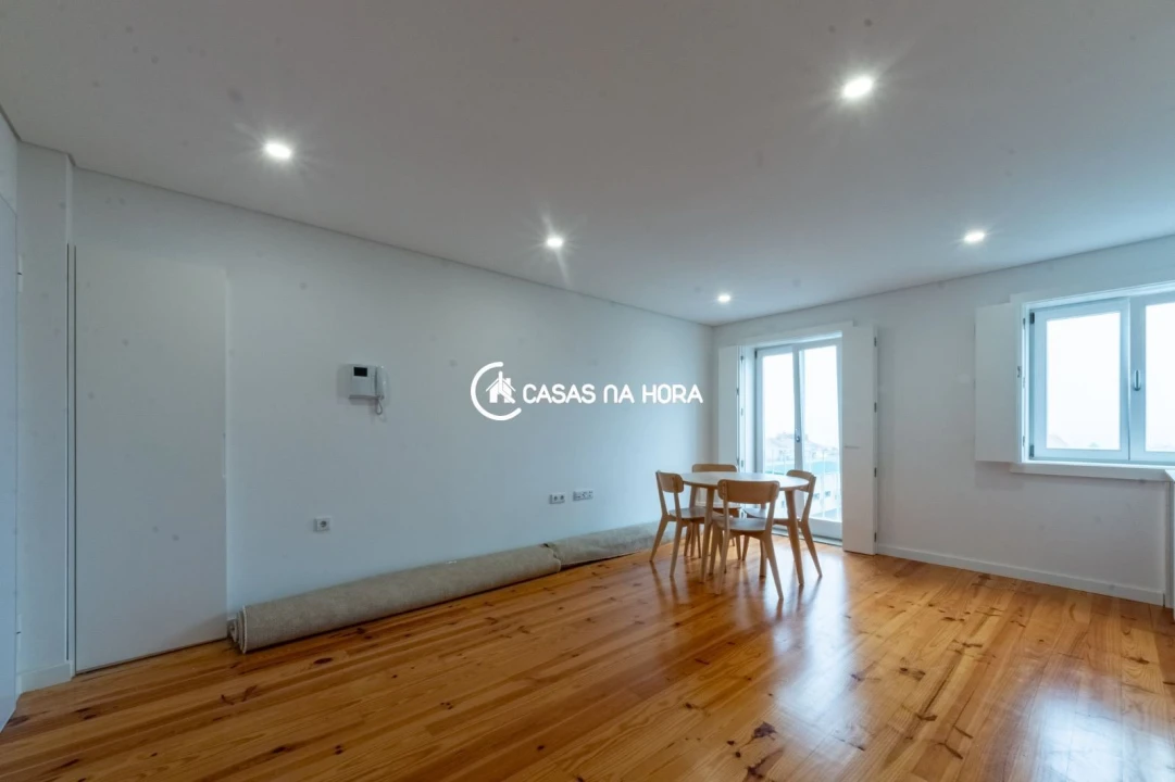 Apartamento T1 para Arrendamento em Bonfim Foto 2