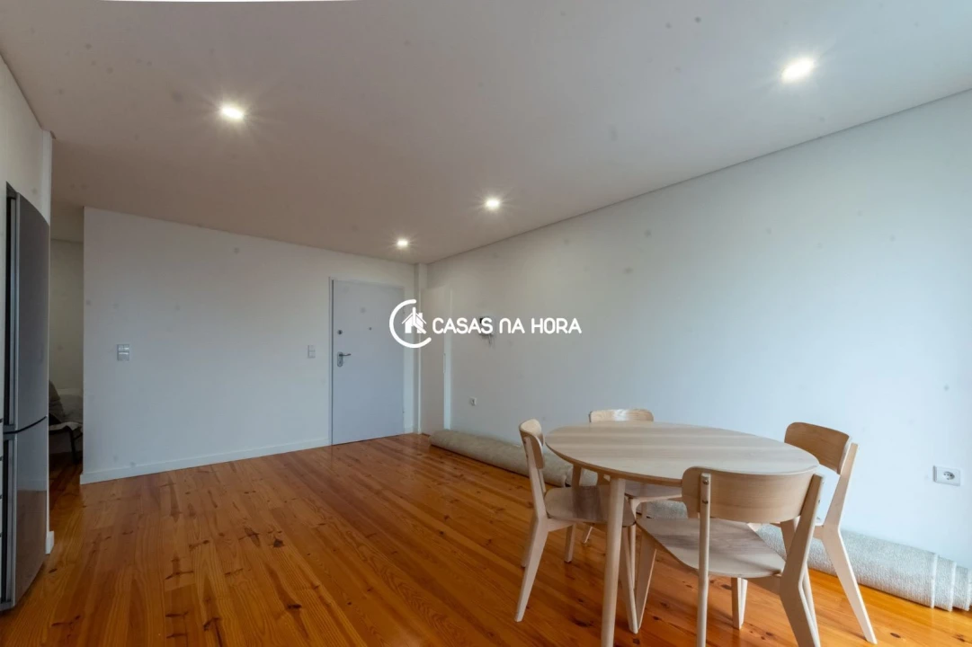Apartamento T1 para Arrendamento em Bonfim Foto 3