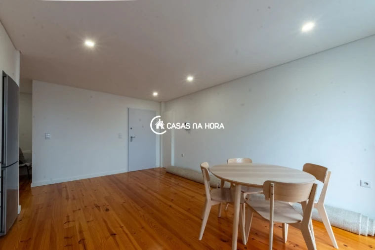 Apartamento T1 para Arrendamento em Bonfim Foto 3