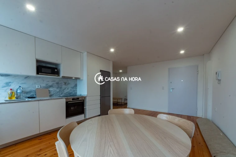 Apartamento T1 para Arrendamento em Bonfim Foto 9