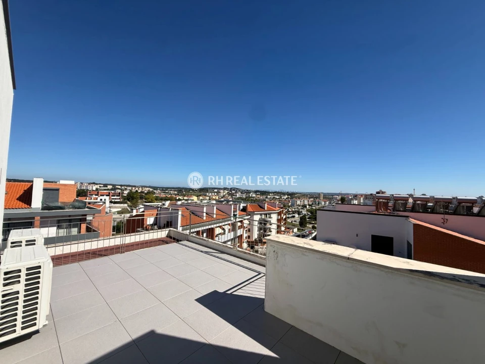 Apartamento T4 para Venda em Tavarede Foto 9