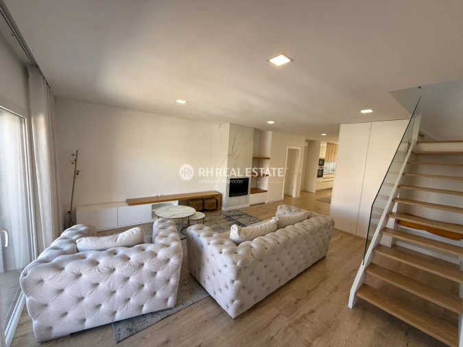 Apartamento T4 para Venda em Tavarede Foto 5