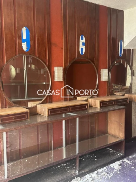 Loja para Venda em Cedofeita, Santo Ildefonso, Sé, Miragaia, São Nicolau e Vitória