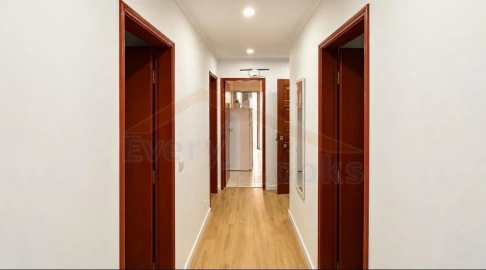 Apartamento T3 para Venda em Nossa Senhora do Pópulo, Coto e São Gregório