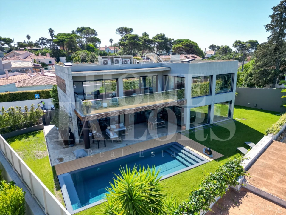 Moradia T5 para Venda em Cascais e Estoril Foto 1