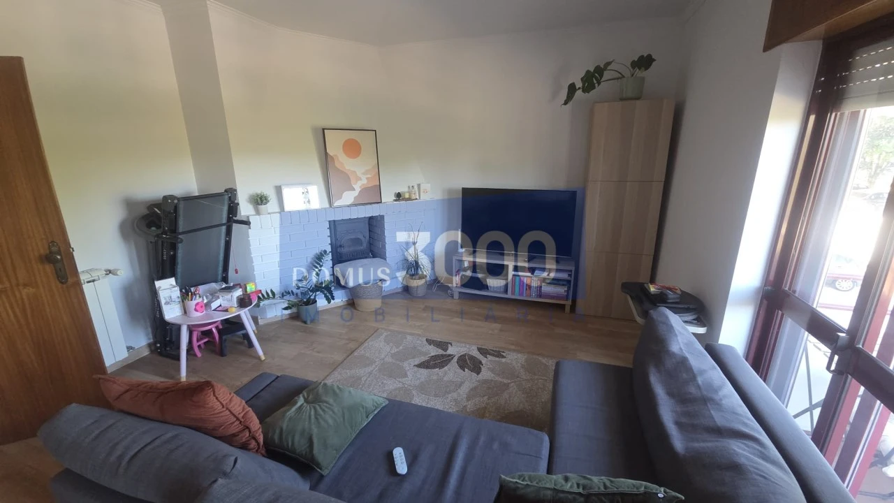 Apartamento para Venda em Lordelo Foto 1