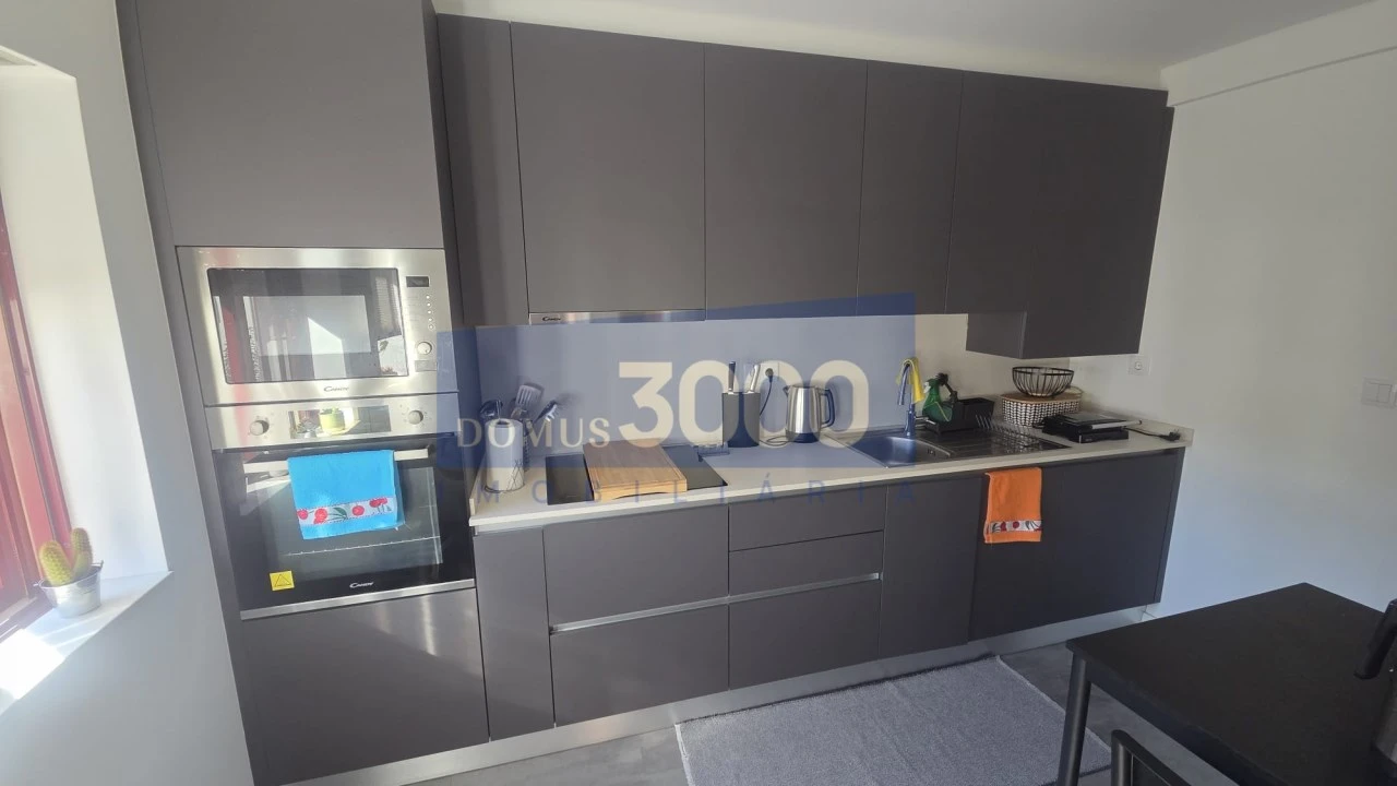Apartamento para Venda em Lordelo Foto 5