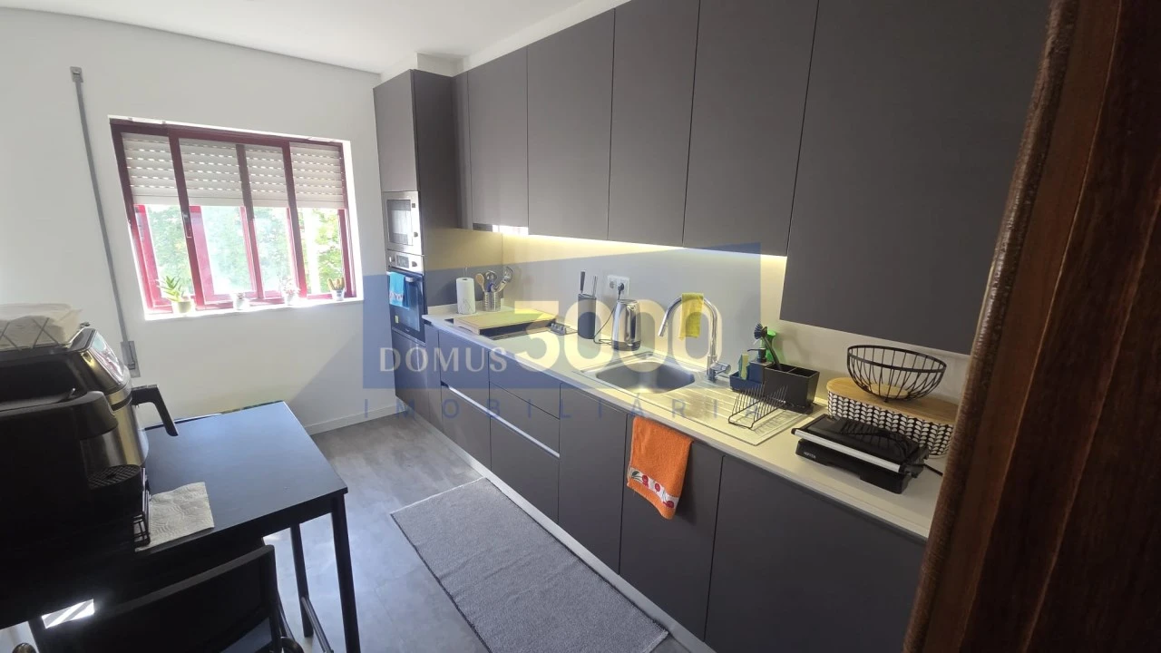 Apartamento para Venda em Lordelo Foto 9