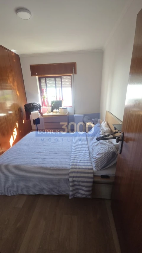 Apartamento para Venda em Lordelo
