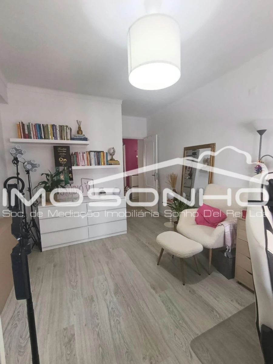 Apartamento T2 para Venda em Marinha Grande Foto 14