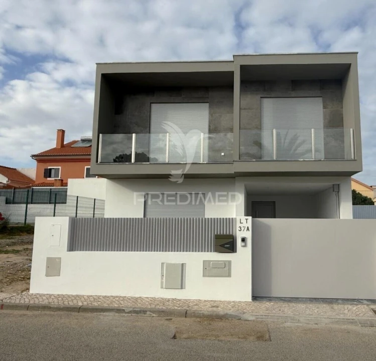 Moradia T4 para Venda em Quinta do Conde Foto 13