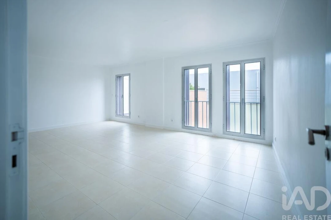 Apartamento T2 para Venda em Marvila Foto 3