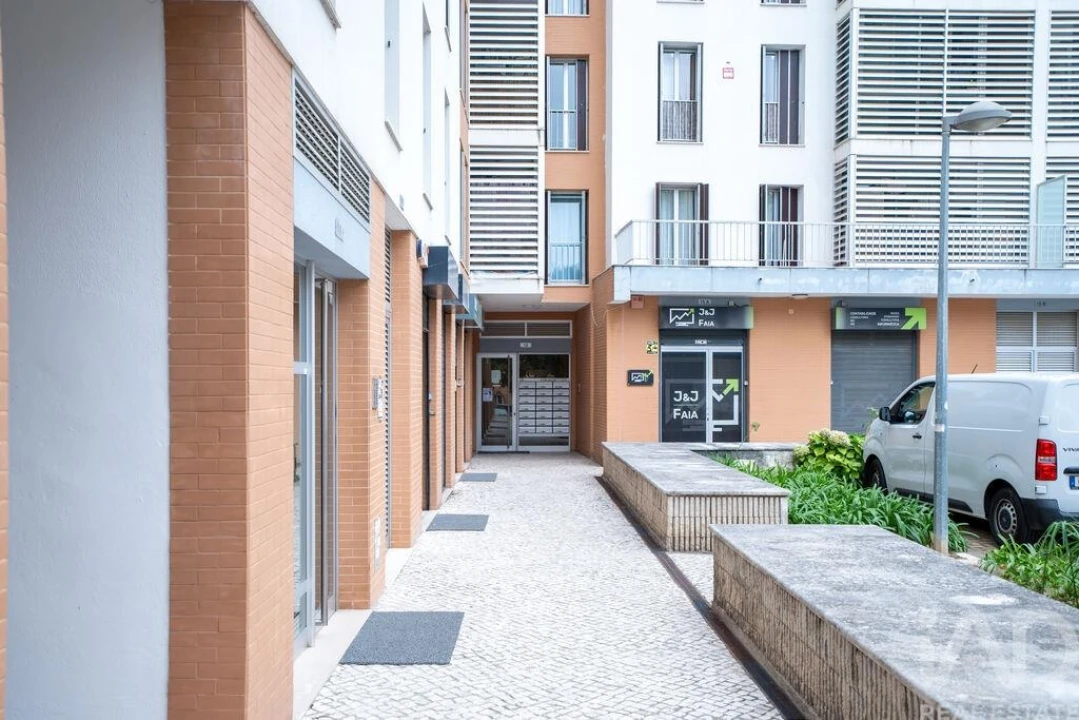 Apartamento T2 para Venda em Marvila Foto 31