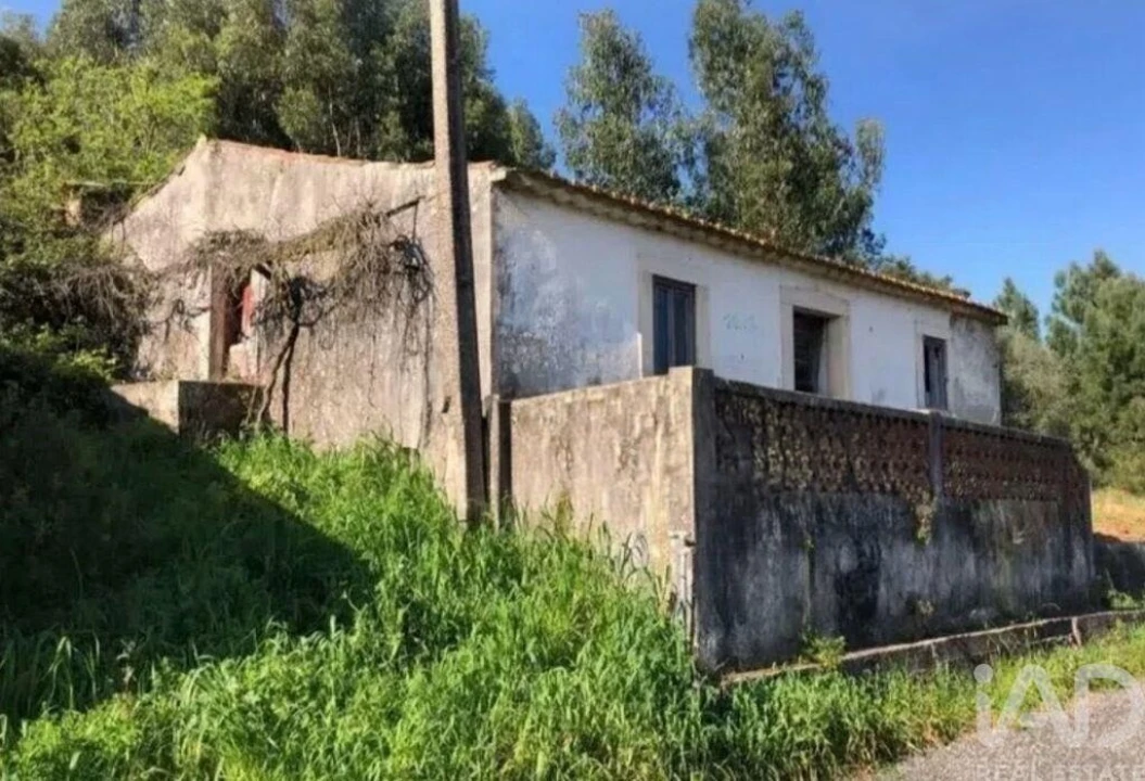 Moradia T4 para Venda em Alcobertas Foto 1